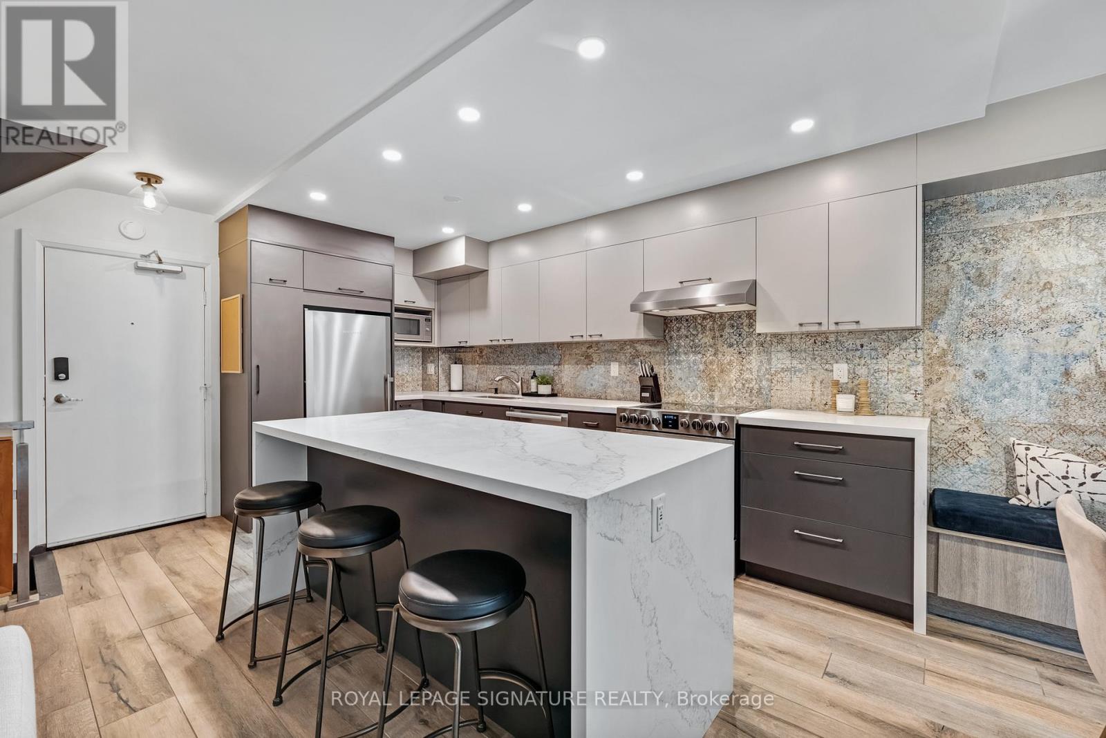 8 - 28 Admiral Road, Toronto, Ontario  M5R 2L5 - Photo 10 - C12862454