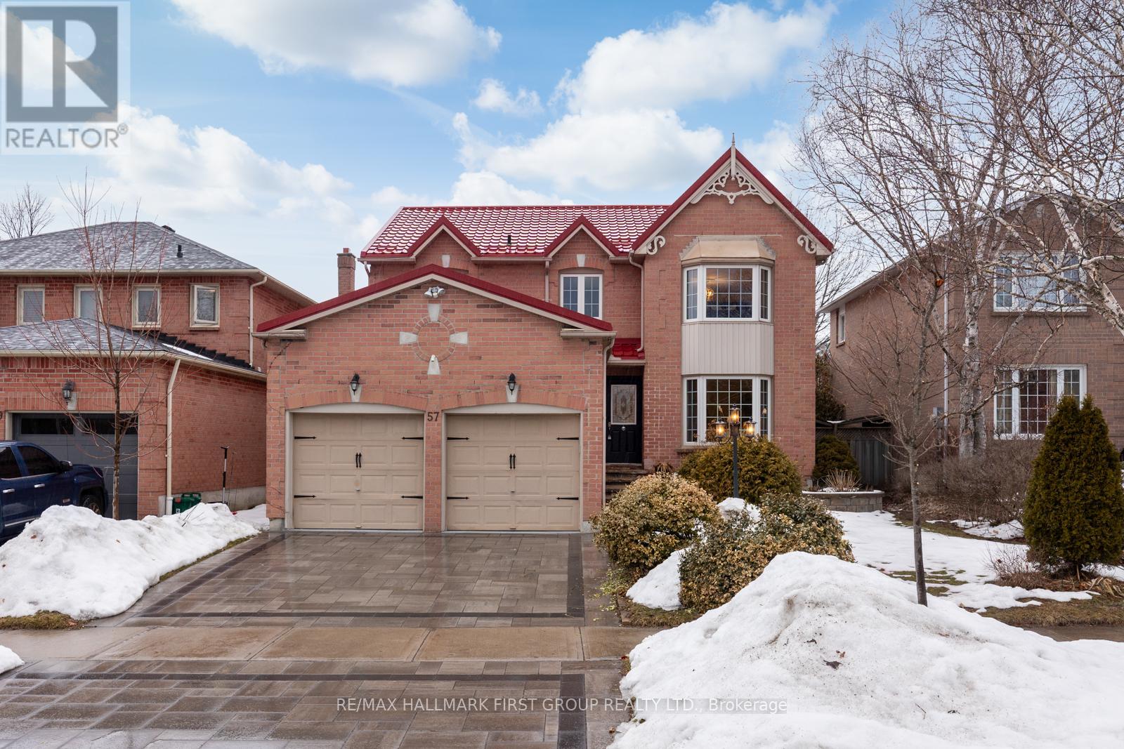 57 YORKSHIRE CRESCENT, Whitby, Ontario