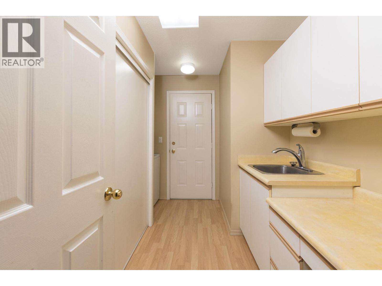 111 Harbourfront Drive Nw Unit# 14, Salmon Arm, British Columbia  V1E 1A3 - Photo 20 - 10370716