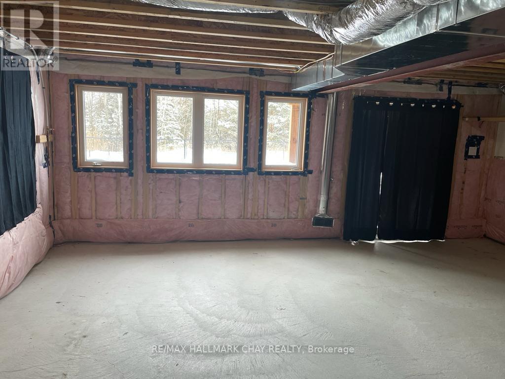 32 Wood Crescent, Essa (Angus), Ontario  L0M 1B5 - Photo 14 - N12862404