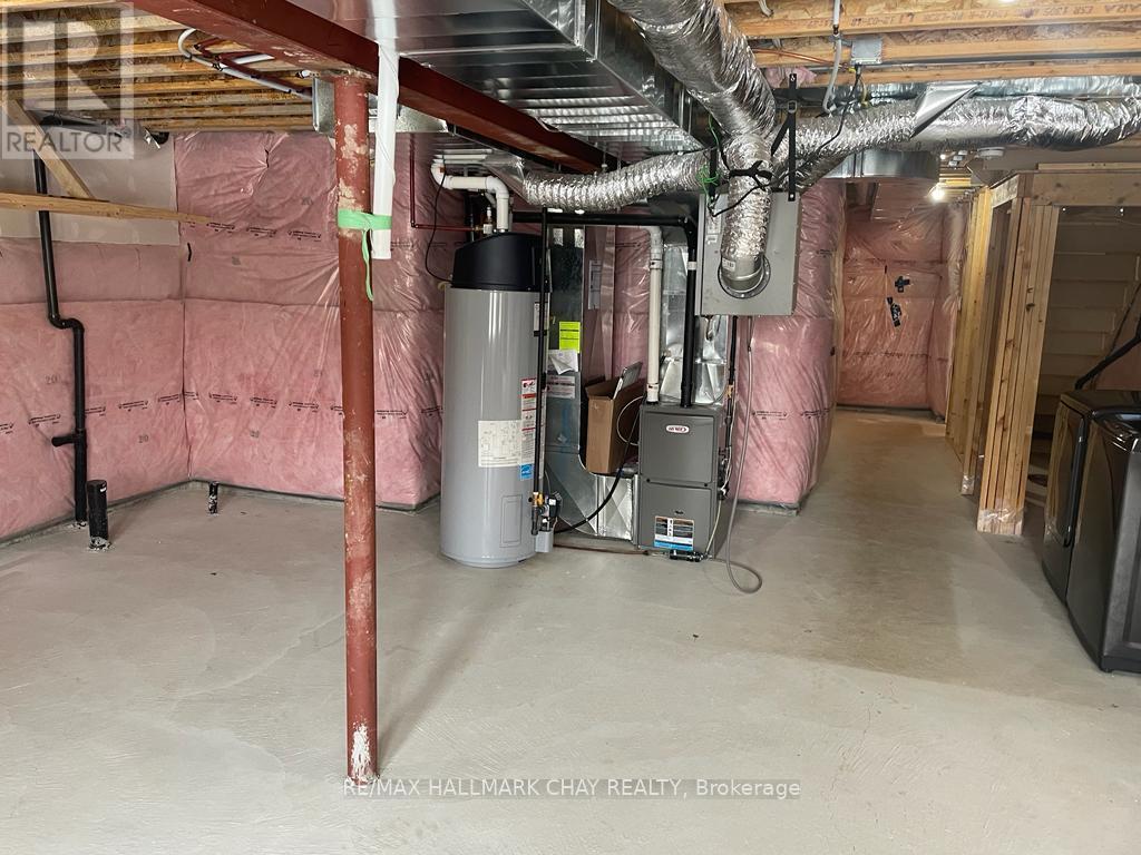 32 Wood Crescent, Essa (Angus), Ontario  L0M 1B5 - Photo 16 - N12862404