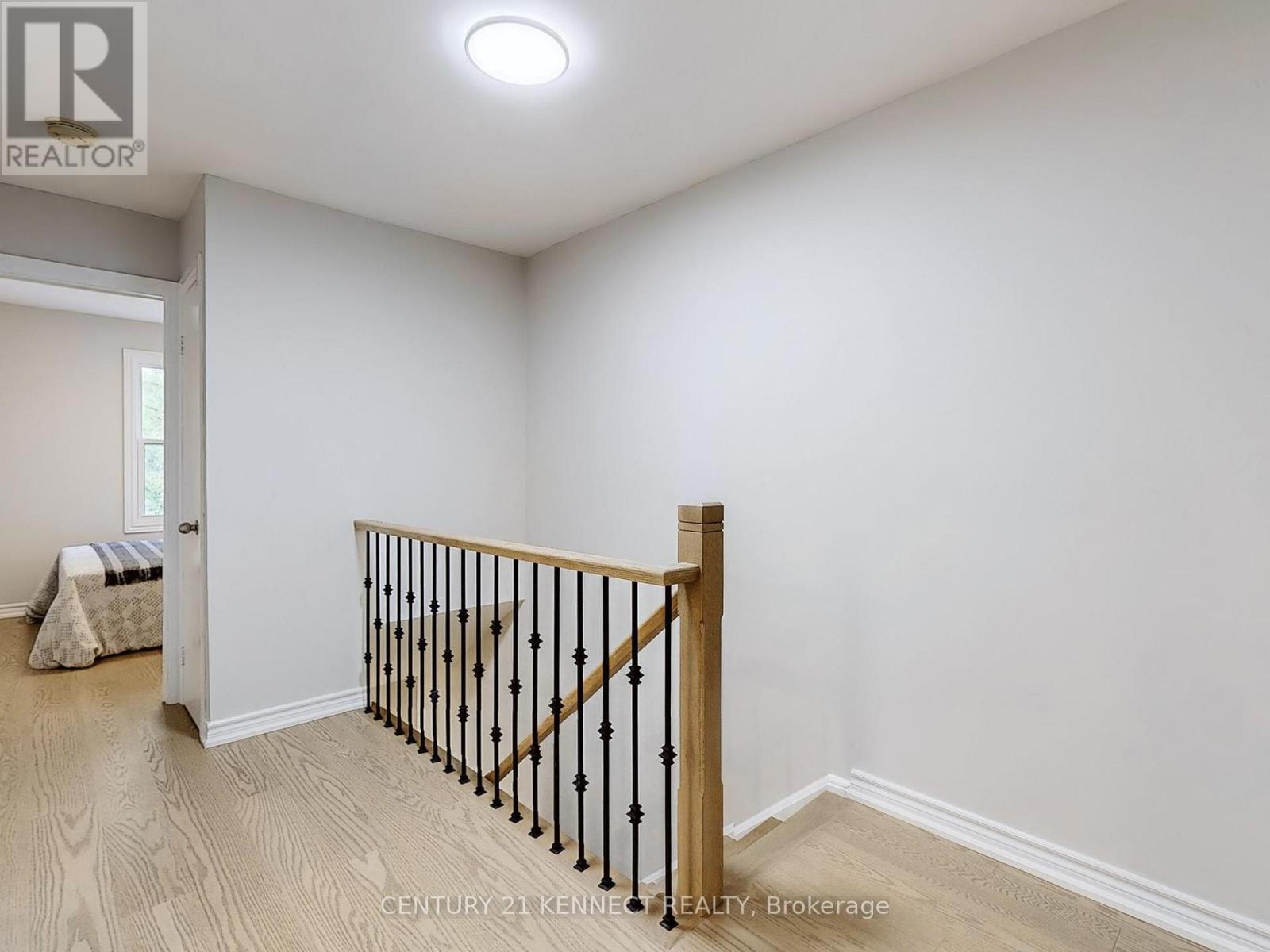 8 - 105 Carlton Road, Markham (Unionville), Ontario  L3R 1Z8 - Photo 10 - N12862410