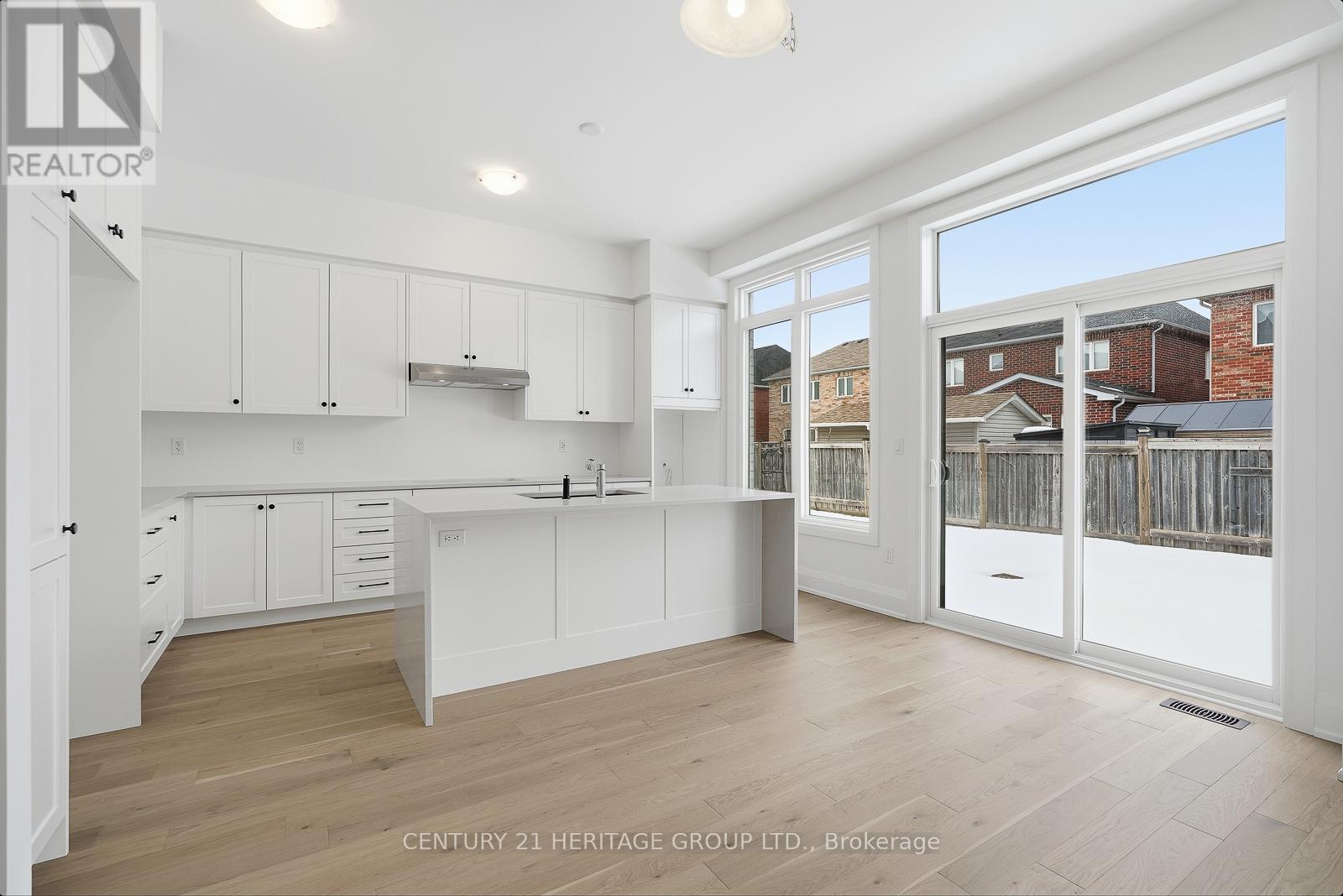 20 Vasey Road, Bradford West Gwillimbury (Bradford), Ontario  L3Z 4P6 - Photo 15 - N12862414