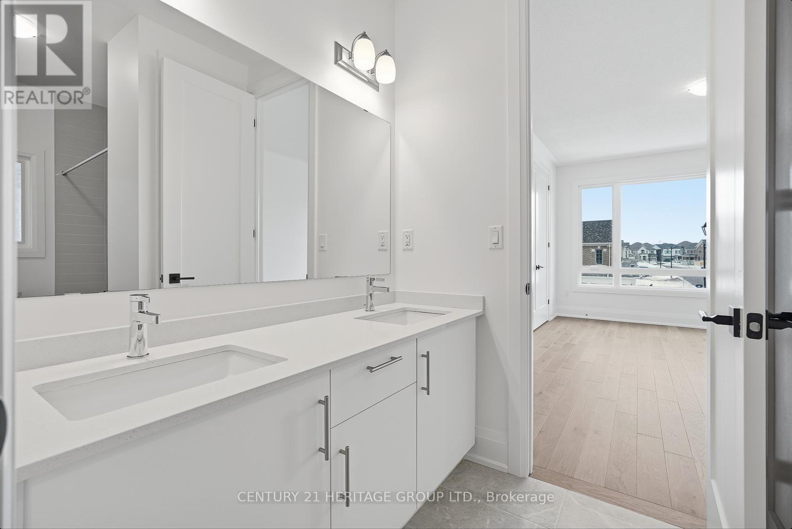 20 Vasey Road, Bradford West Gwillimbury (Bradford), Ontario  L3Z 4P6 - Photo 34 - N12862414