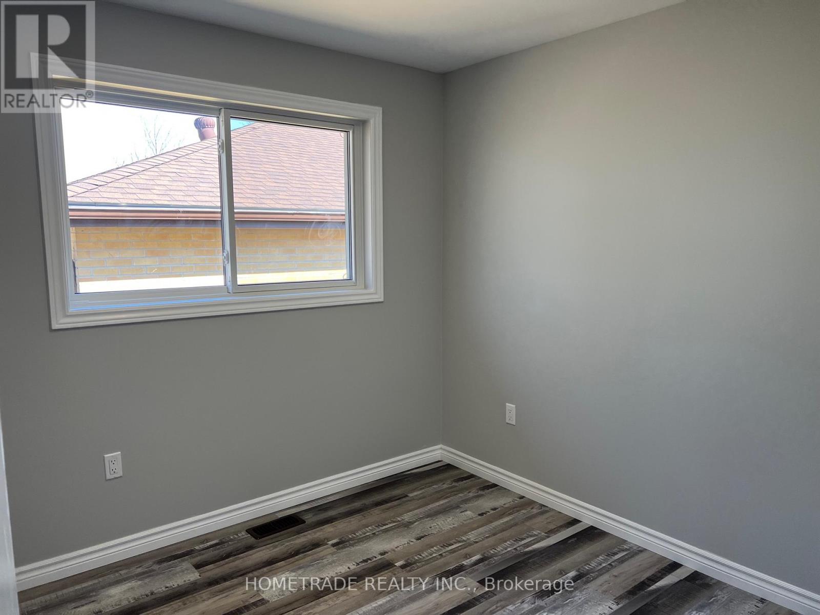 206 Little Avenue, Barrie (Allandale Heights), Ontario  L4N 6L1 - Photo 10 - S12862444