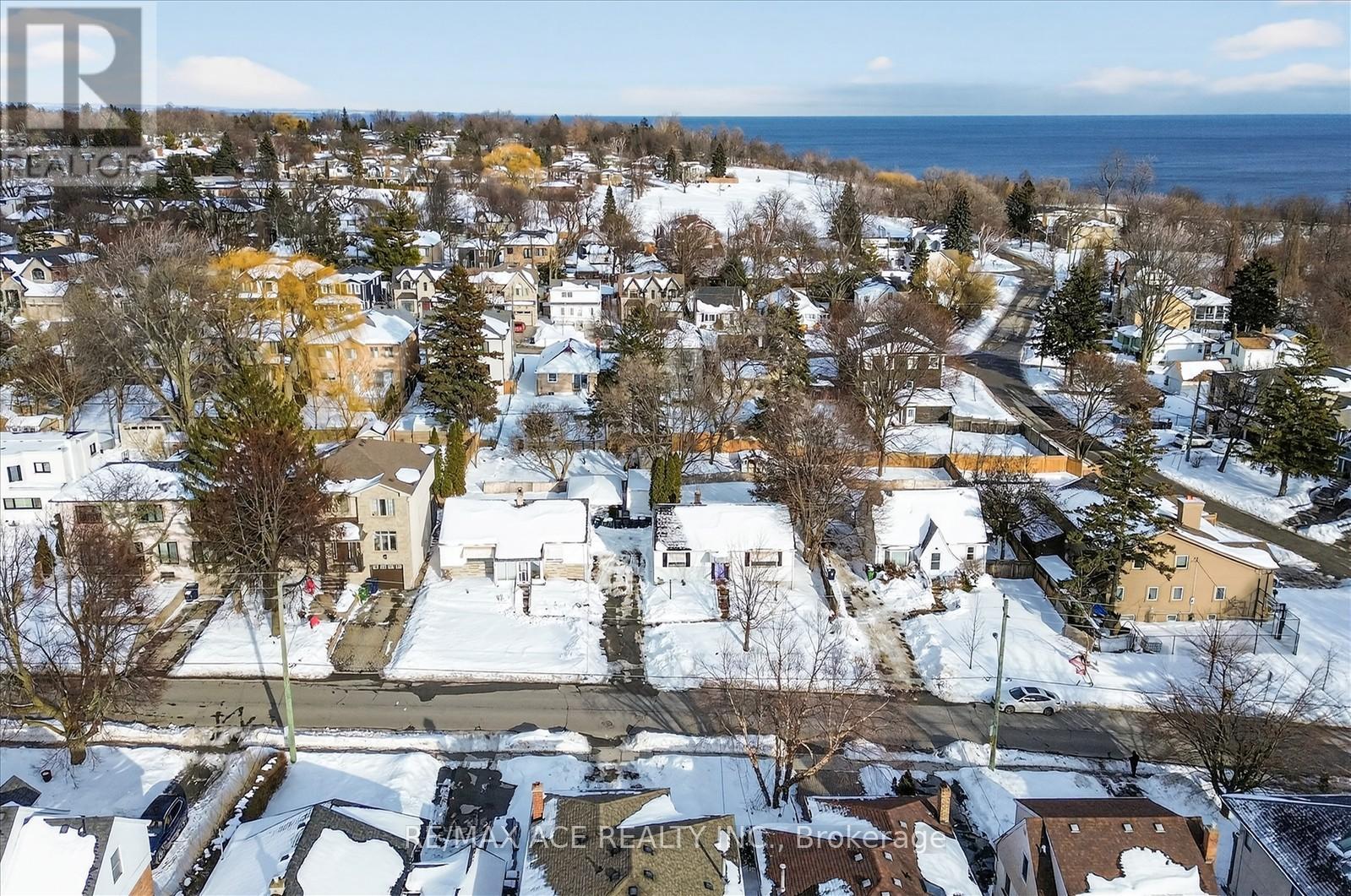 81 Brooklawn Avenue, Toronto, Ontario  M1M 2P7 - Photo 2 - E12805544