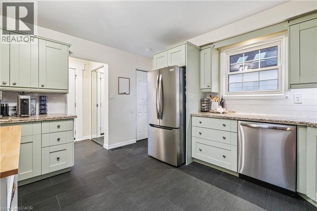 52 Belleau Street, Hamilton, Ontario  L8J 1N4 - Photo 13 - 40810506