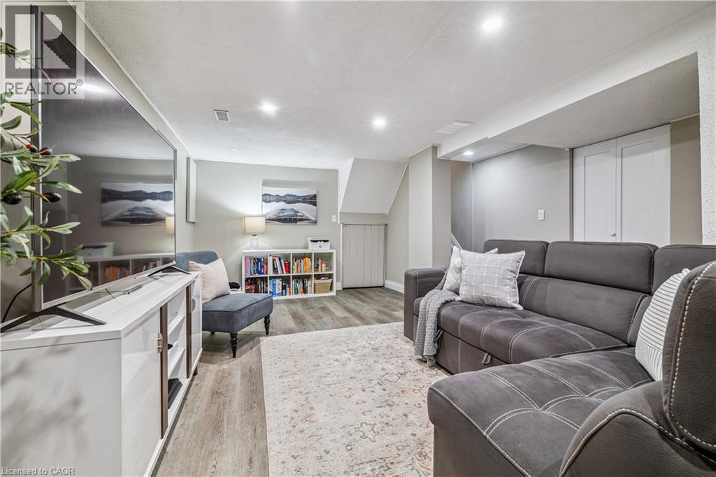 52 Belleau Street, Hamilton, Ontario  L8J 1N4 - Photo 27 - 40810506