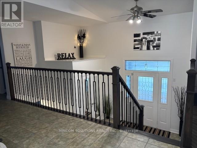 4 Downer Crescent, Wasaga Beach, Ontario  L9Z 1B9 - Photo 10 - S12860856