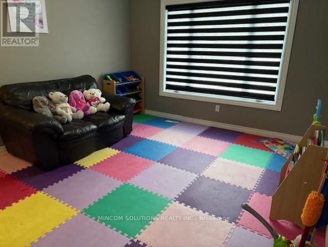 4 Downer Crescent, Wasaga Beach, Ontario  L9Z 1B9 - Photo 30 - S12860856