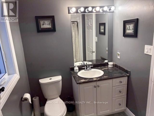 4 Downer Crescent, Wasaga Beach, Ontario  L9Z 1B9 - Photo 17 - S12860856