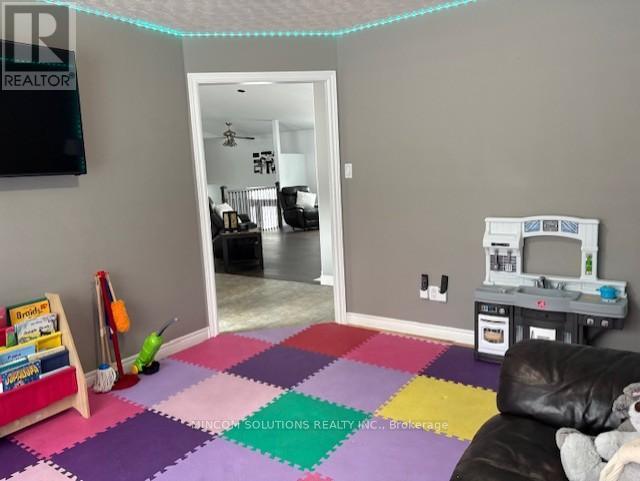 4 Downer Crescent, Wasaga Beach, Ontario  L9Z 1B9 - Photo 29 - S12860856