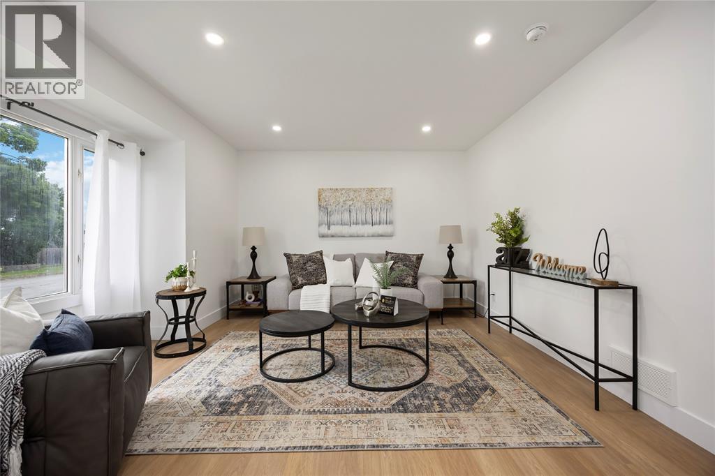 136 Chestnut Avenue, Sarnia, Ontario  N7T 4L8 - Photo 4 - 26004405