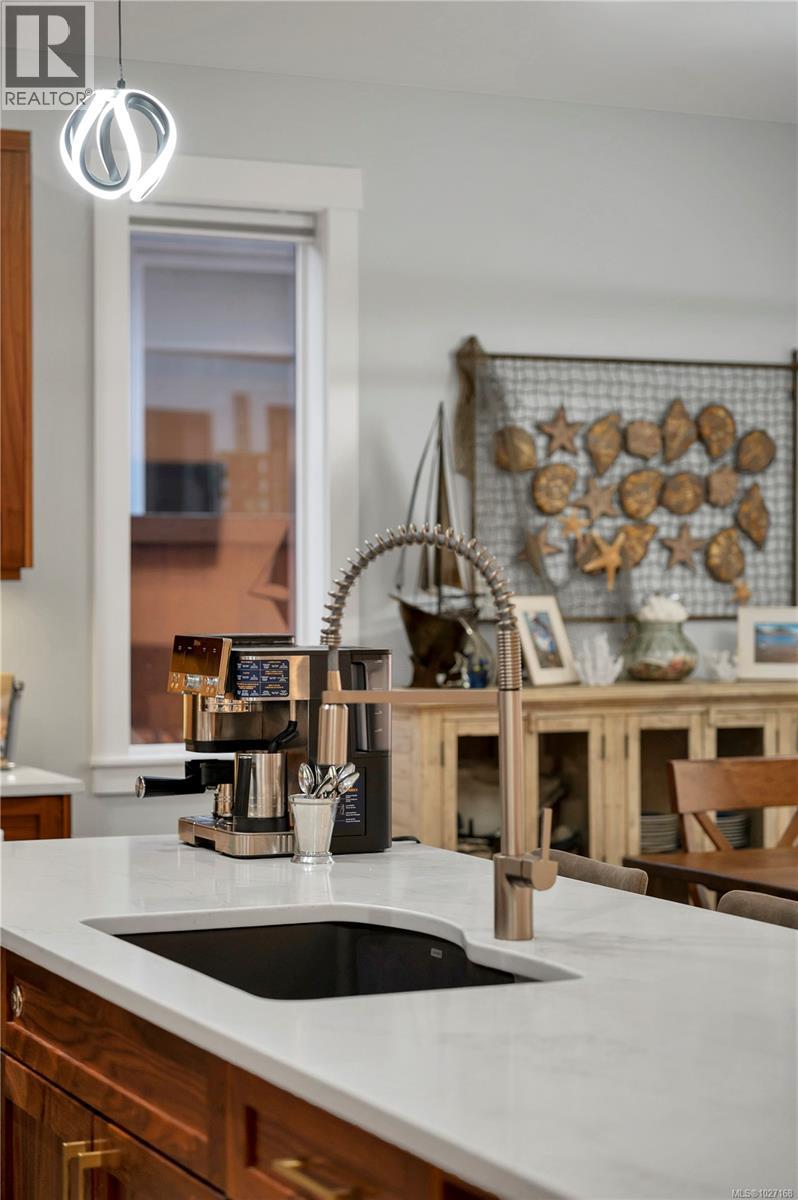 710 Salal St, Campbell River, British Columbia V9H 0E6 - Photo 12 - 1027168