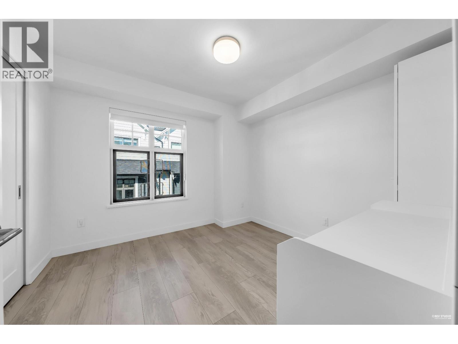 204 678 Fairview Street, Coquitlam, British Columbia  V3J 0N1 - Photo 11 - R3085947