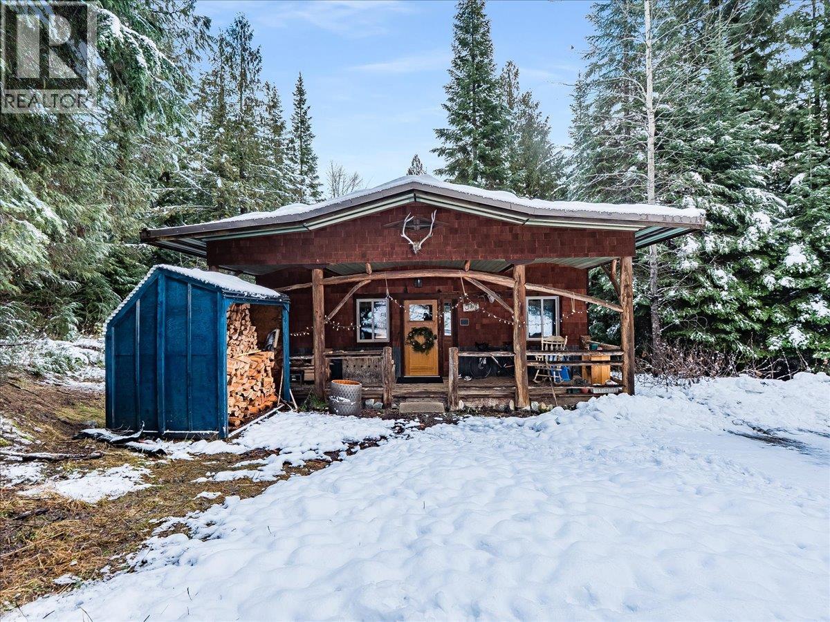 6610 6 Highway, Ymir, British Columbia  V0G 2K0 - Photo 33 - 10371621