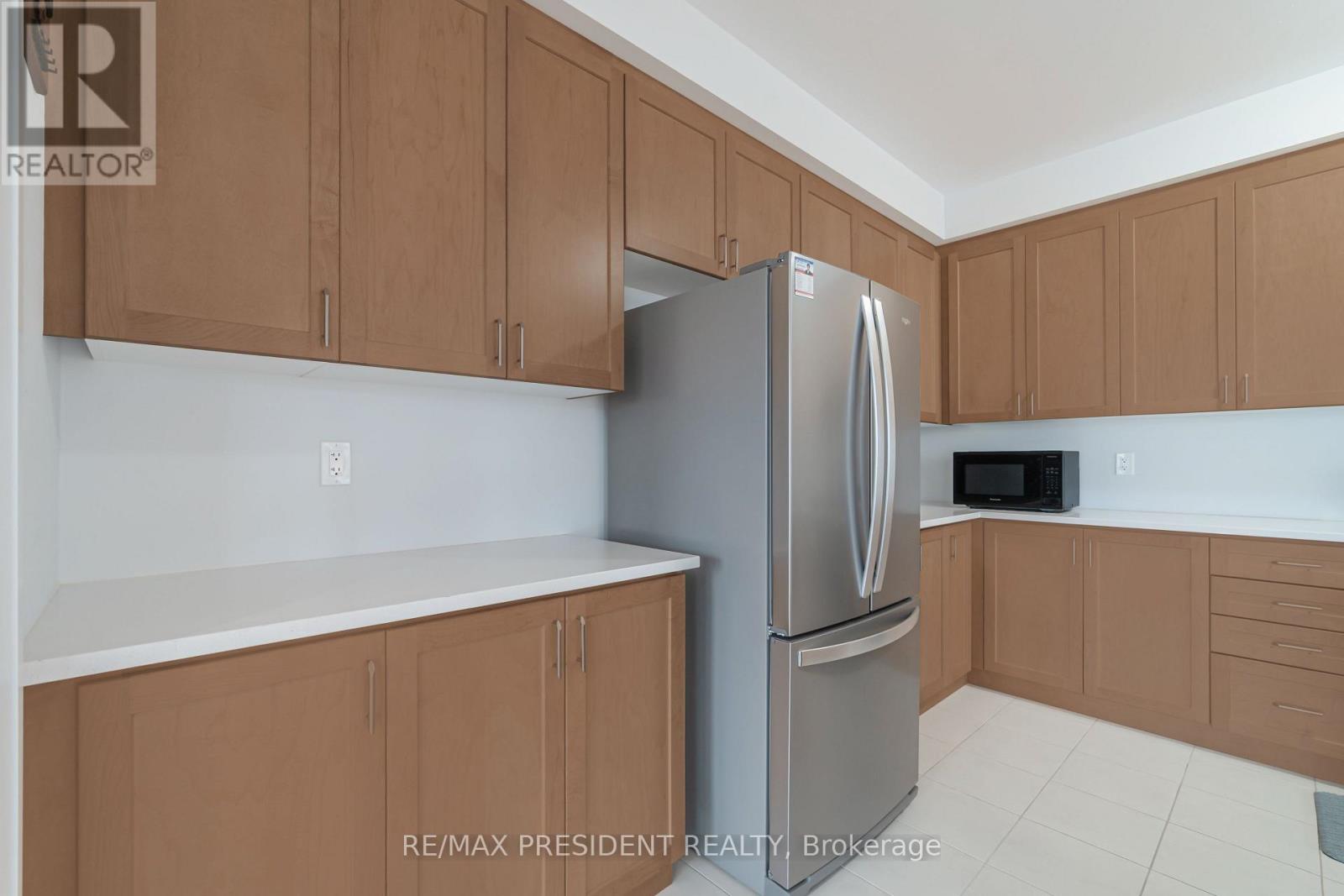 782 Sobeski Avenue, Woodstock, Ontario  N4T 0P1 - Photo 11 - X12862468