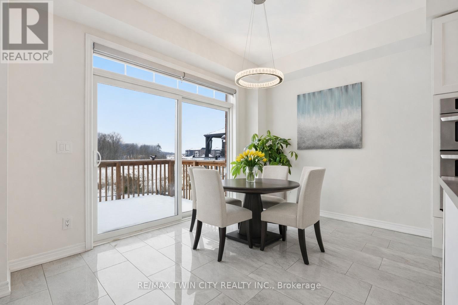 624 Beckview Crescent, Kitchener, Ontario  N2R 0R4 - Photo 13 - X12862494