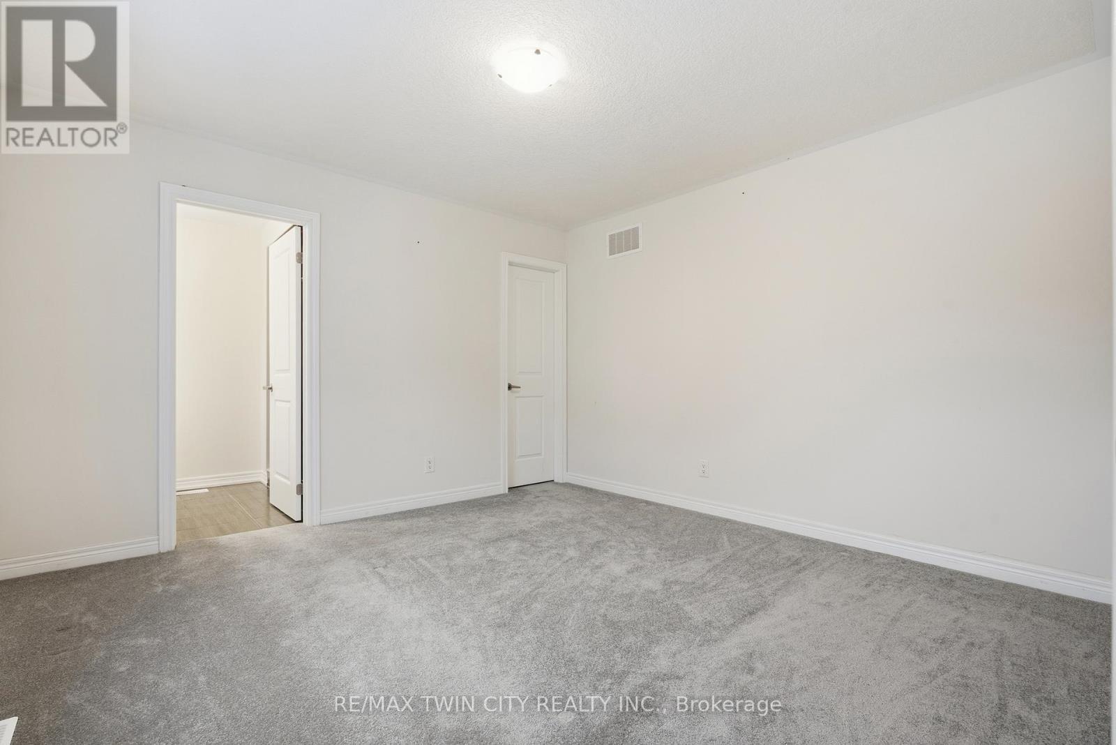 624 Beckview Crescent, Kitchener, Ontario  N2R 0R4 - Photo 28 - X12862494