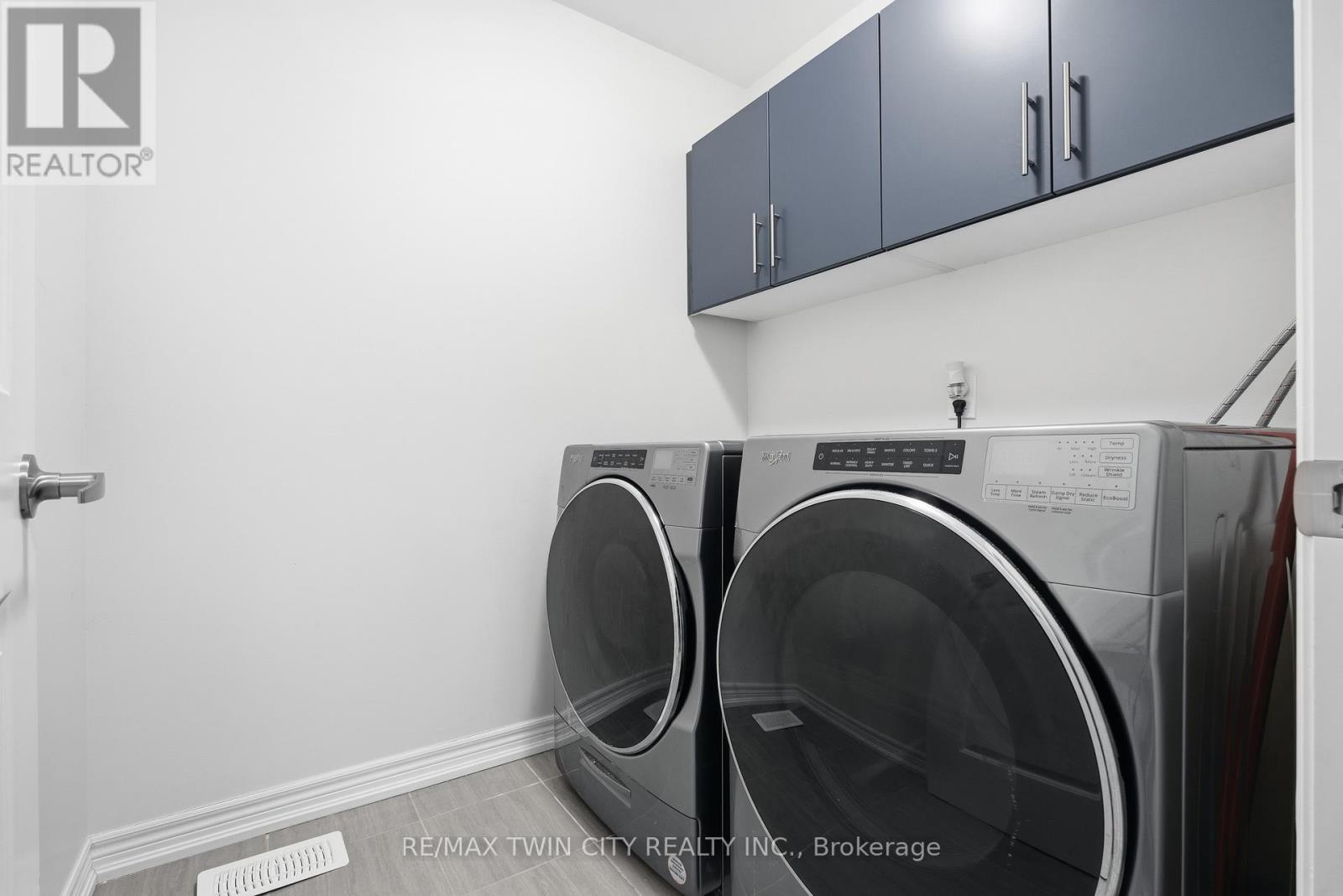 624 Beckview Crescent, Kitchener, Ontario  N2R 0R4 - Photo 33 - X12862494