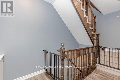 9 Hiscott Drive, Hamilton, Ontario  L8B 0A2 - Photo 11 - X12862560