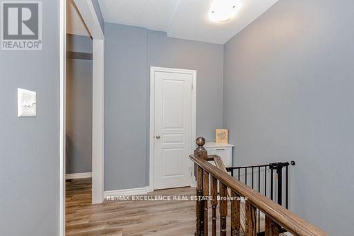 9 Hiscott Drive, Hamilton, Ontario  L8B 0A2 - Photo 12 - X12862560