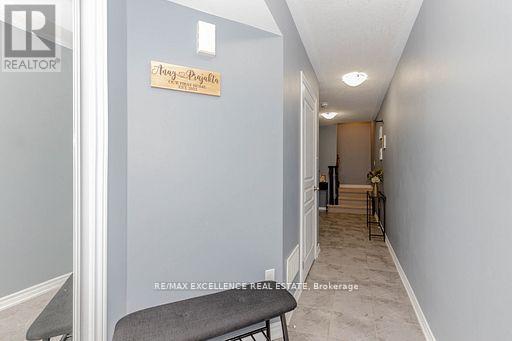 9 Hiscott Drive, Hamilton, Ontario  L8B 0A2 - Photo 7 - X12862560