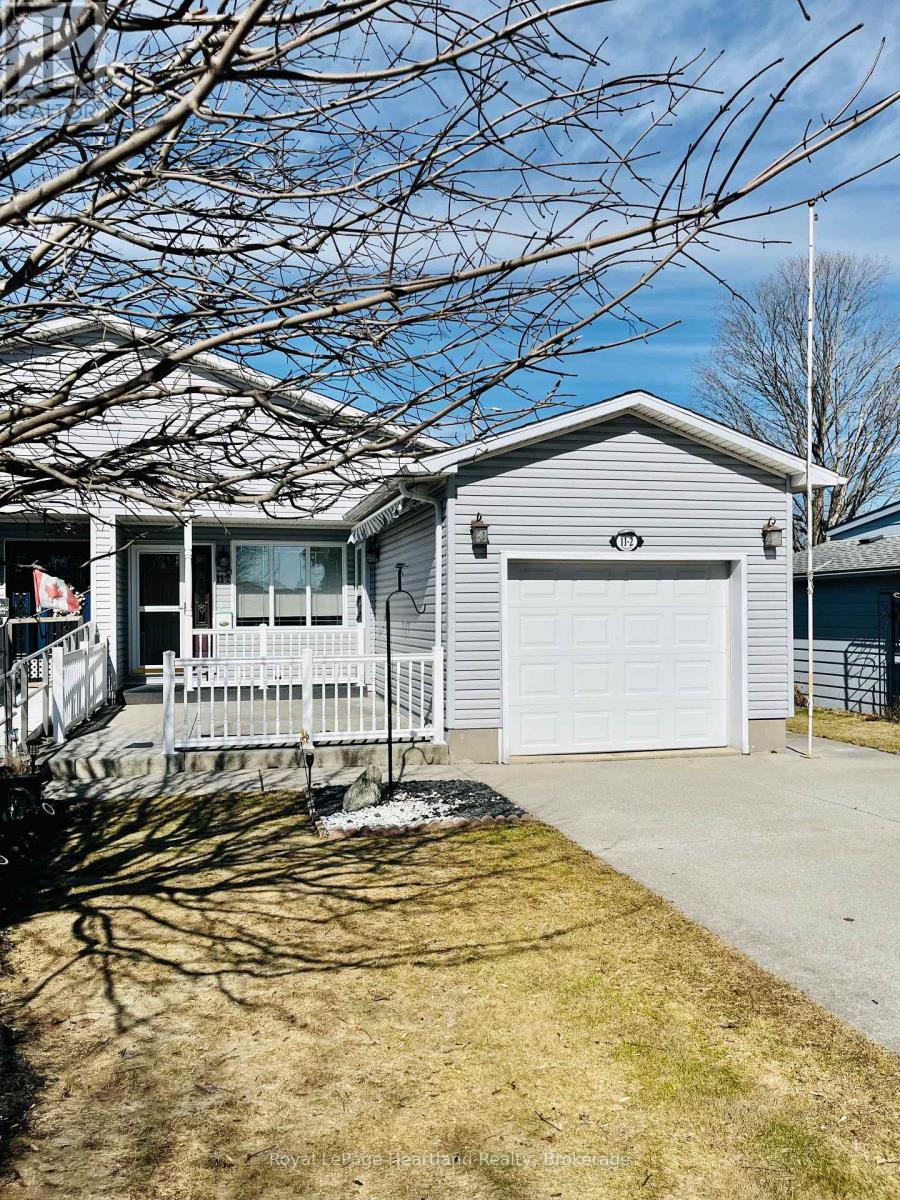 11-2 STEWART STREET, Strathroy-Caradoc, Ontario