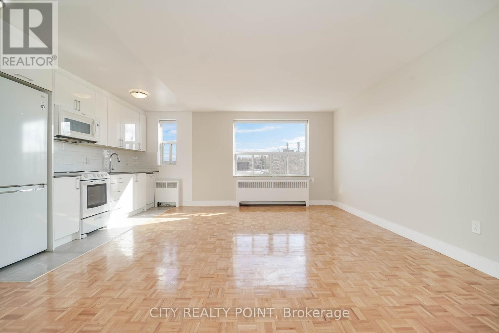 603 - 1291 Bayview Avenue N, Toronto, Ontario  M4G 2Z9 - Photo 2 - C12843336