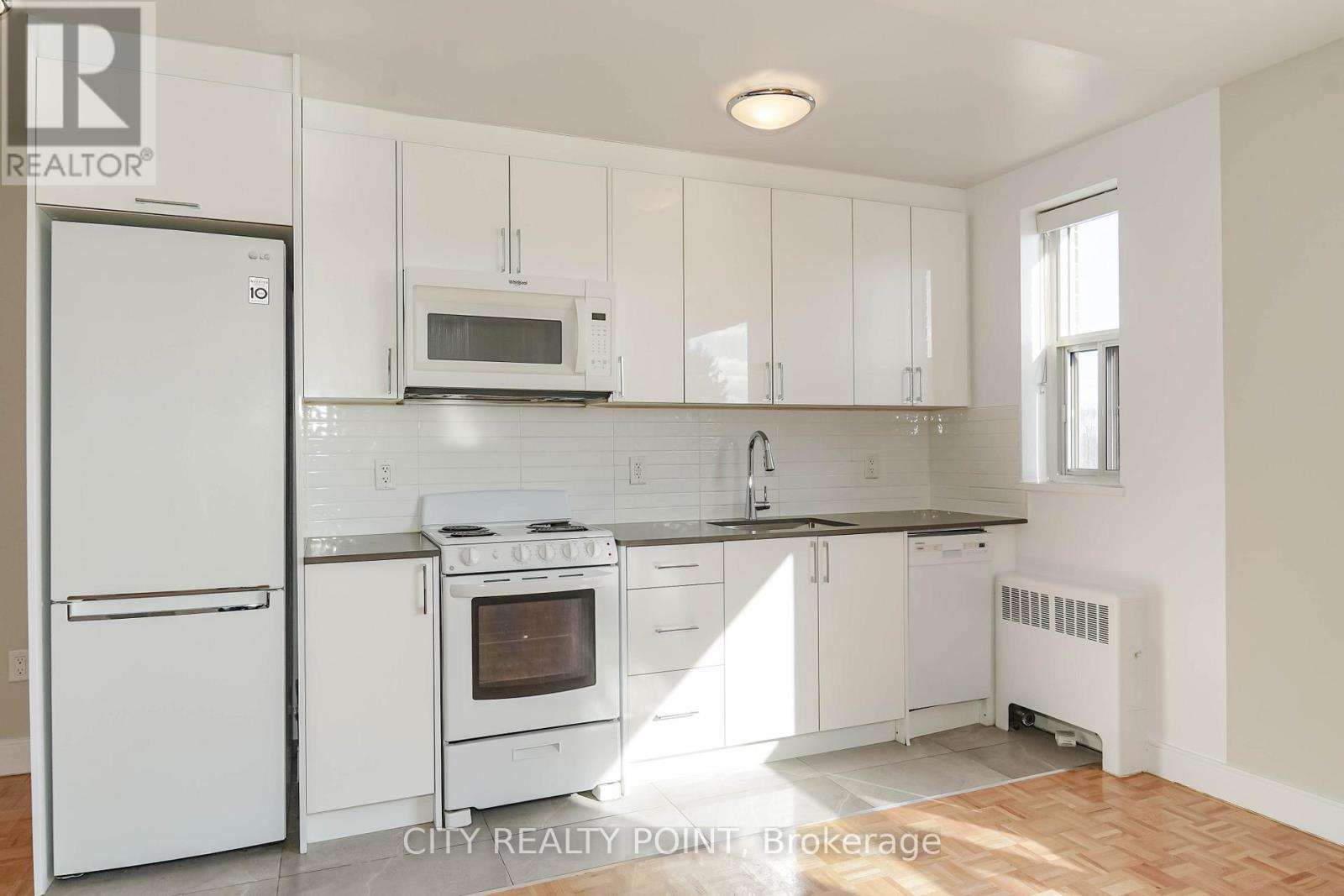 603 - 1291 Bayview Avenue N, Toronto, Ontario  M4G 2Z9 - Photo 3 - C12843336