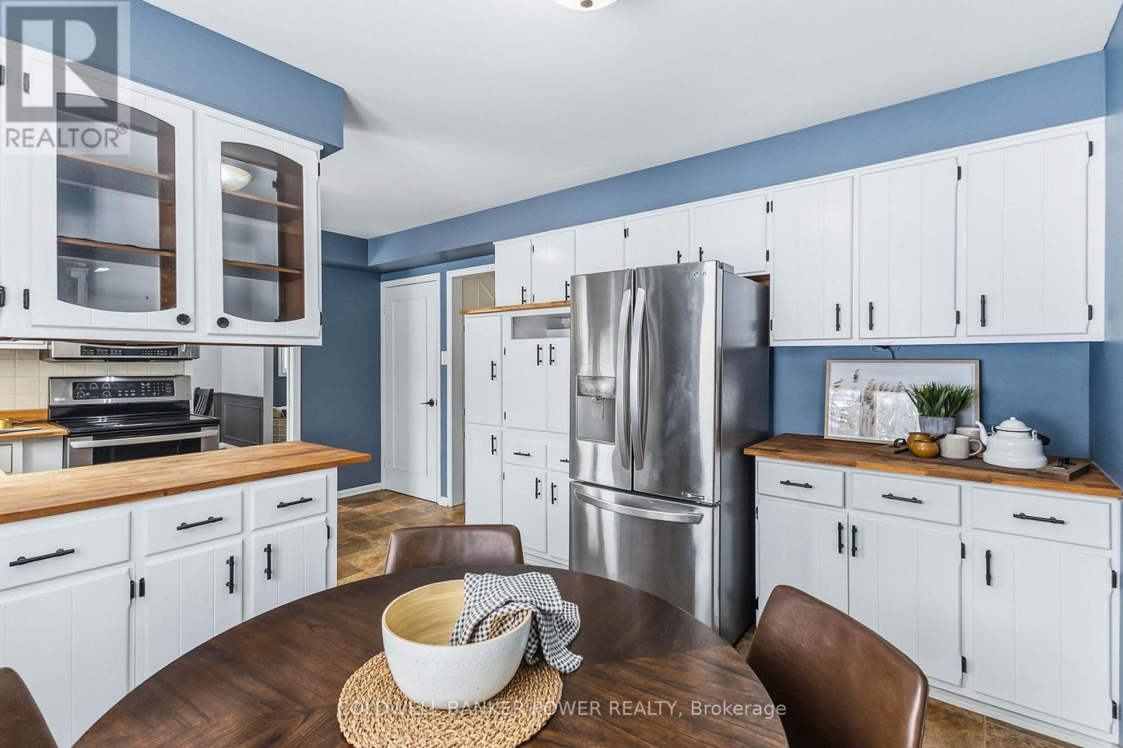 27 Foxcroft Crescent, London South, Ontario  N6K 3A3 - Photo 17 - X12862742