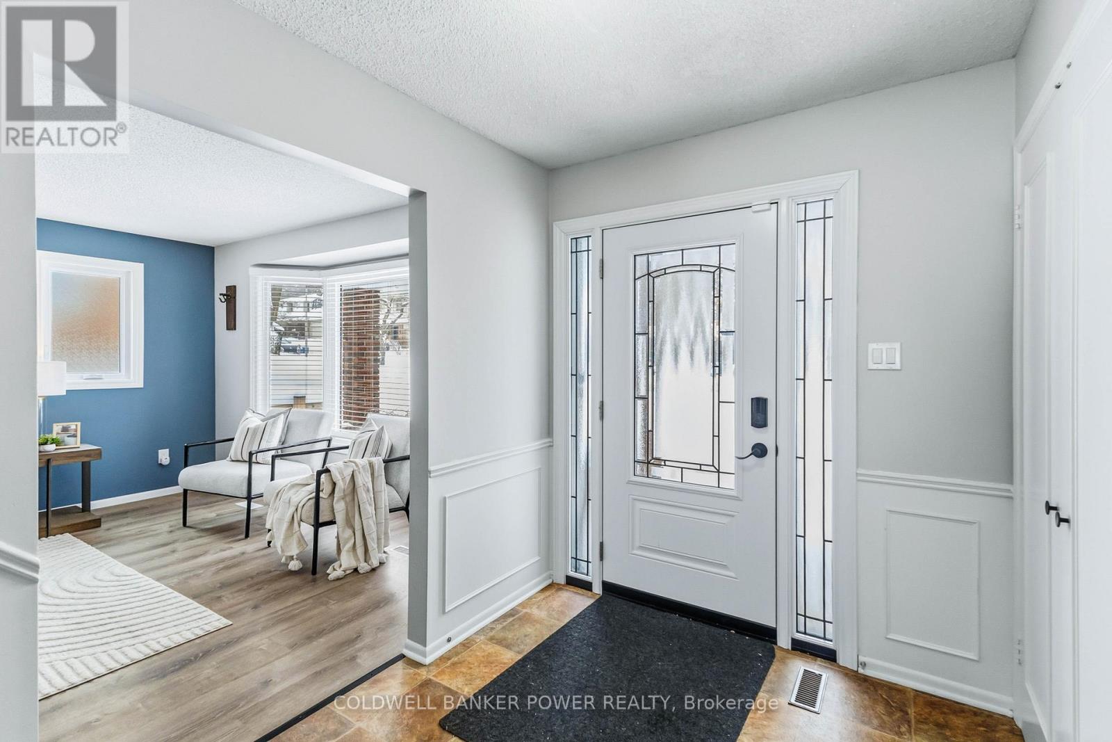 27 Foxcroft Crescent, London South, Ontario  N6K 3A3 - Photo 5 - X12862742