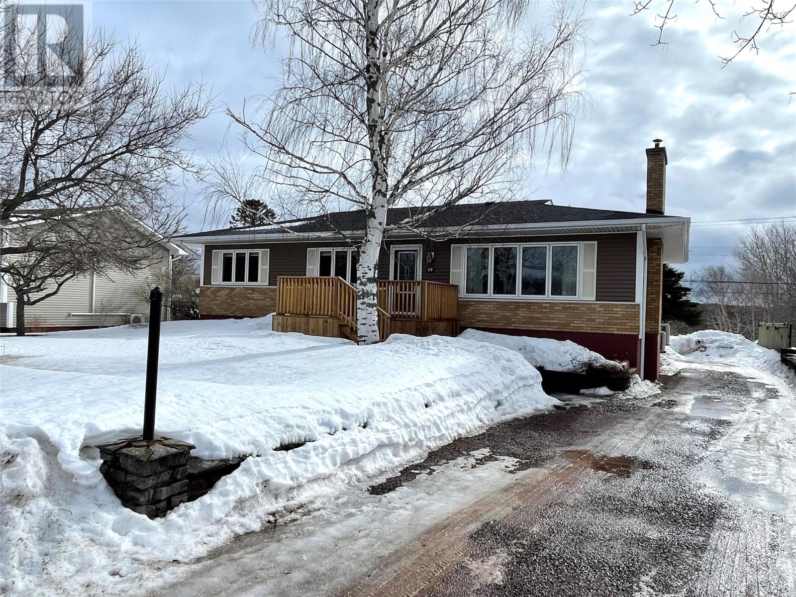 64 Goodyear Avenue, Grand Falls-Windsor, Newfoundland & Labrador  A2A 1J3 - Photo 2 - 1295080