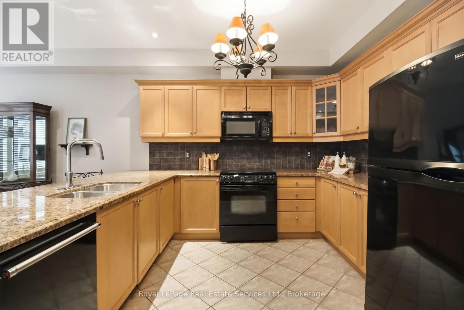 32 - 1169 Dorval Drive, Oakville, Ontario  L6M 4V7 - Photo 14 - W12862698