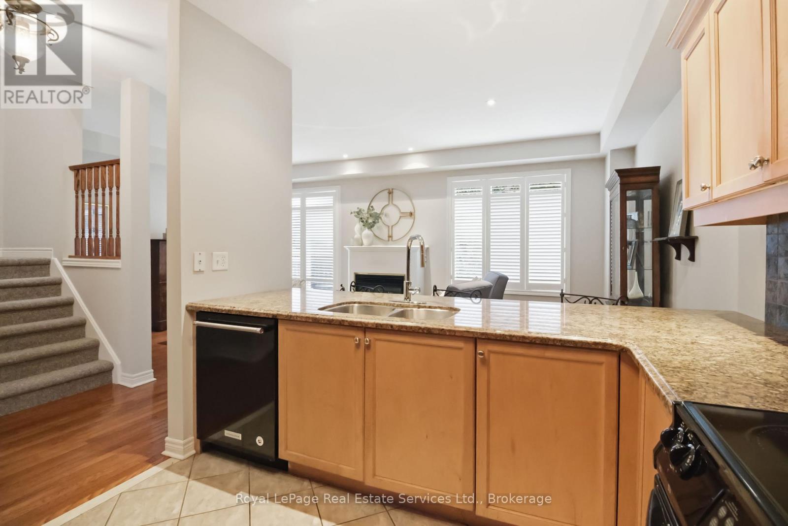 32 - 1169 Dorval Drive, Oakville, Ontario  L6M 4V7 - Photo 16 - W12862698