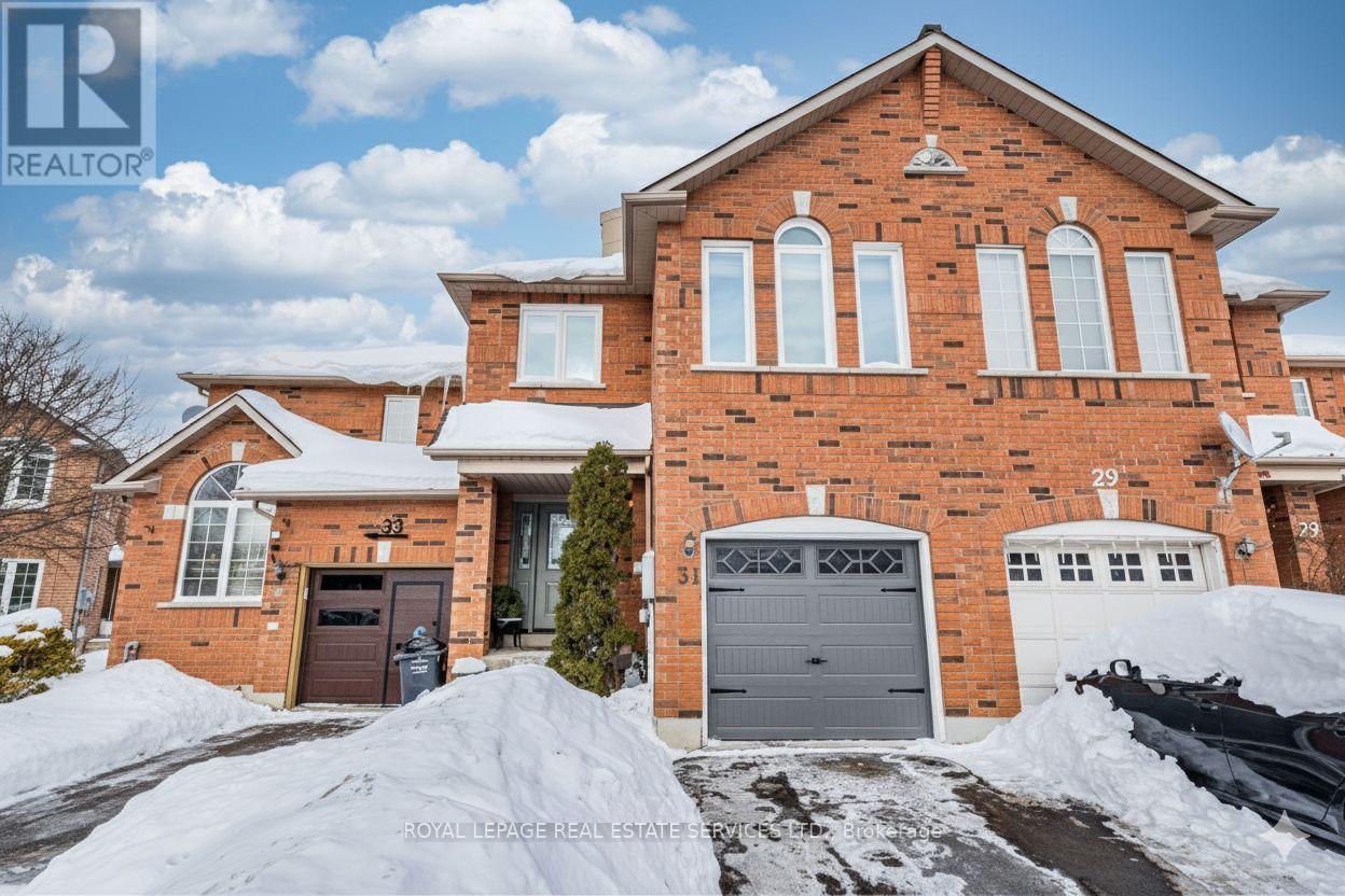 31 Berkindale Court, Brampton, Ontario  L6Y 5G1 - Photo 2 - W12752790
