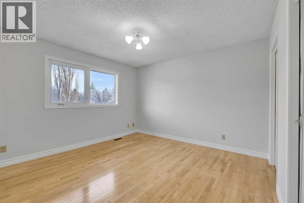 815 Woodpark Way Sw, Calgary, Alberta  T2W 2T9 - Photo 26 - A2288229