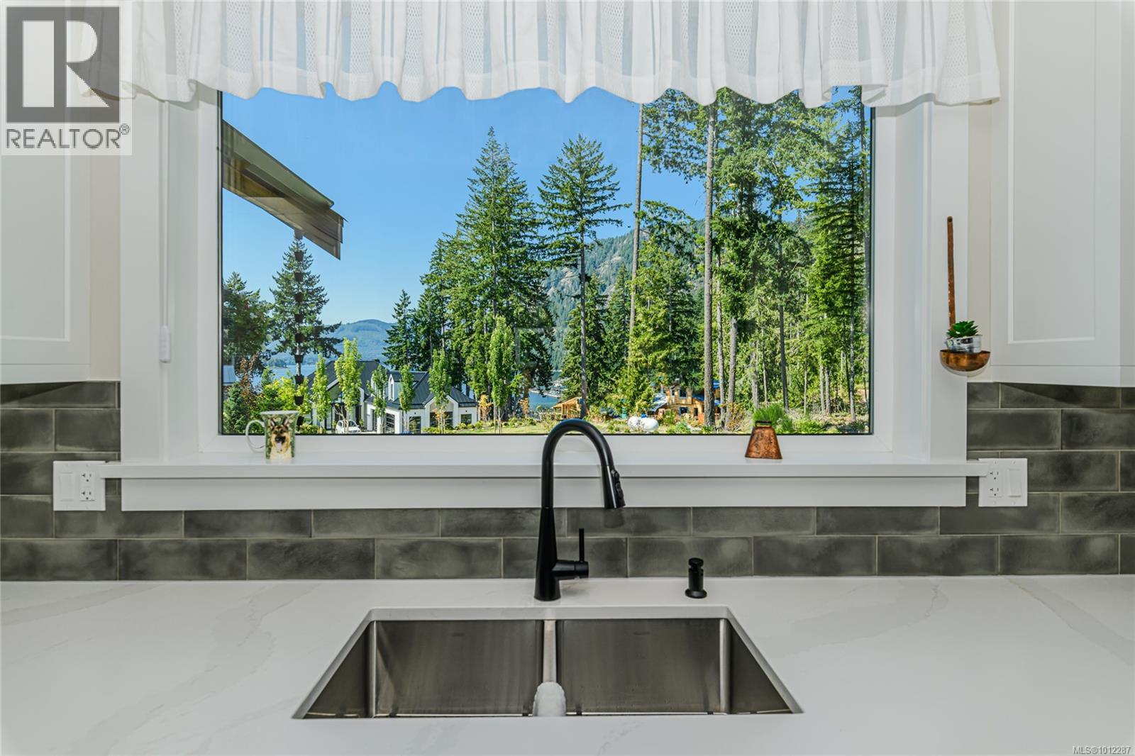 7375 Lakefront Dr, Lake Cowichan, British Columbia  V0R 2G1 - Photo 23 - 1012287