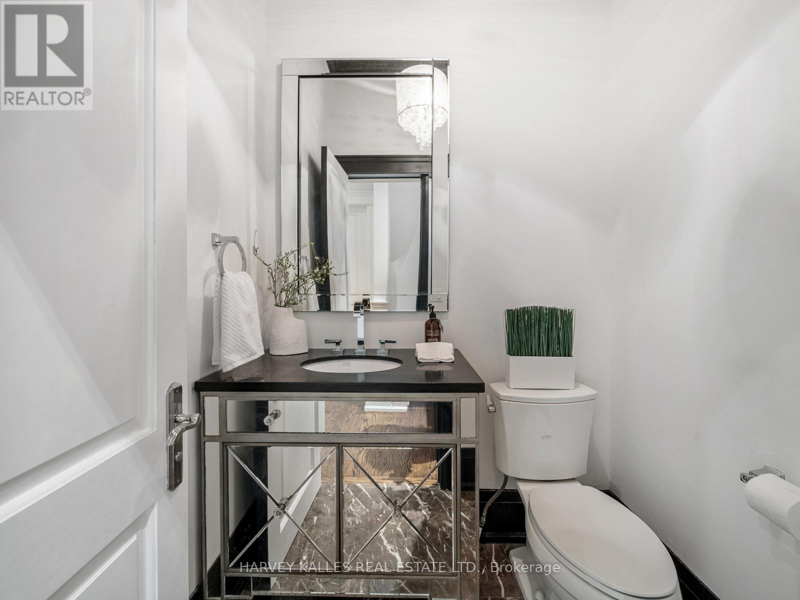 190 Carmichael Avenue, Toronto, Ontario  M5M 2X3 - Photo 21 - C12861012