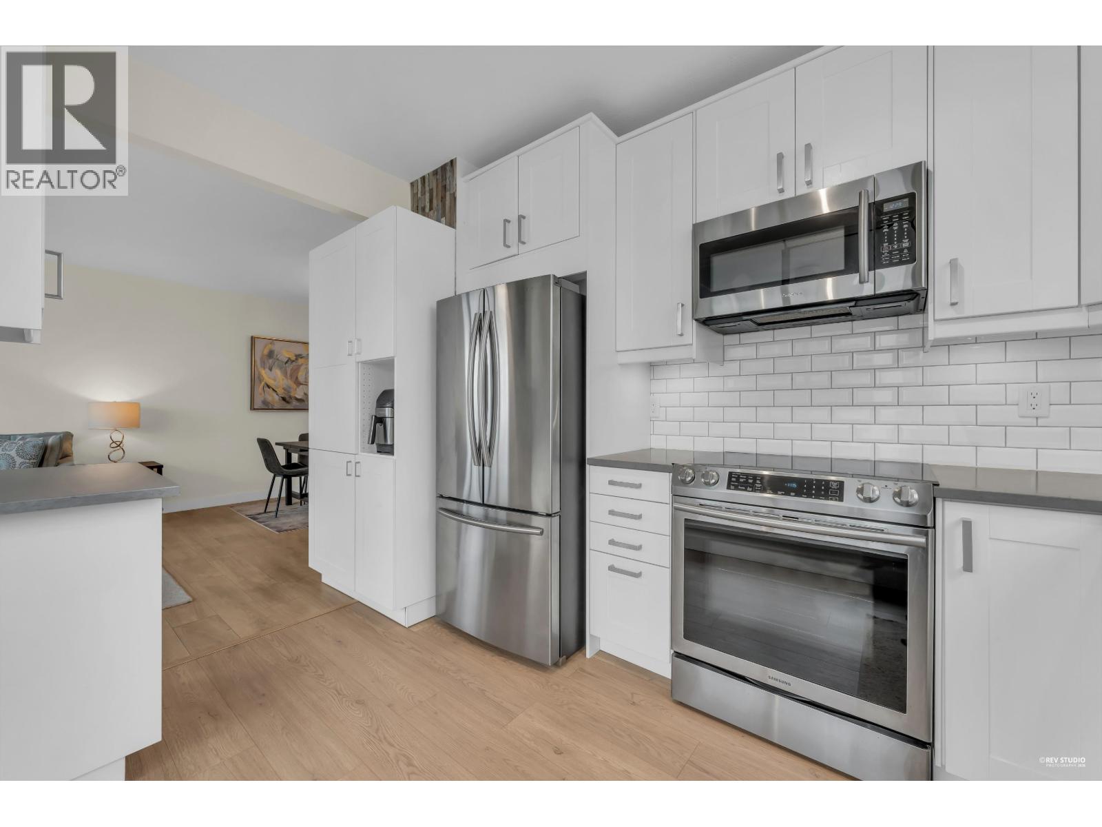 801 140 E 14 Street, North Vancouver, British Columbia  V7L 2N3 - Photo 6 - R3097427