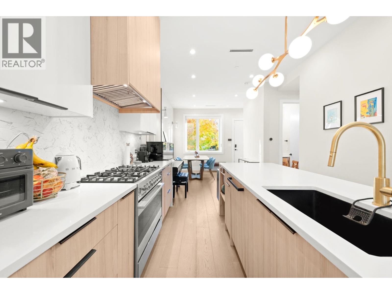 2815 W 19th Avenue, Vancouver, British Columbia  V6L 1E4 - Photo 8 - R3097438