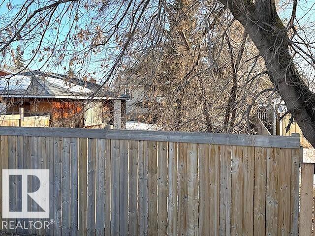 15936 106 Av Nw, Edmonton, Alberta  T5P 0W7 - Photo 3 - E4476604