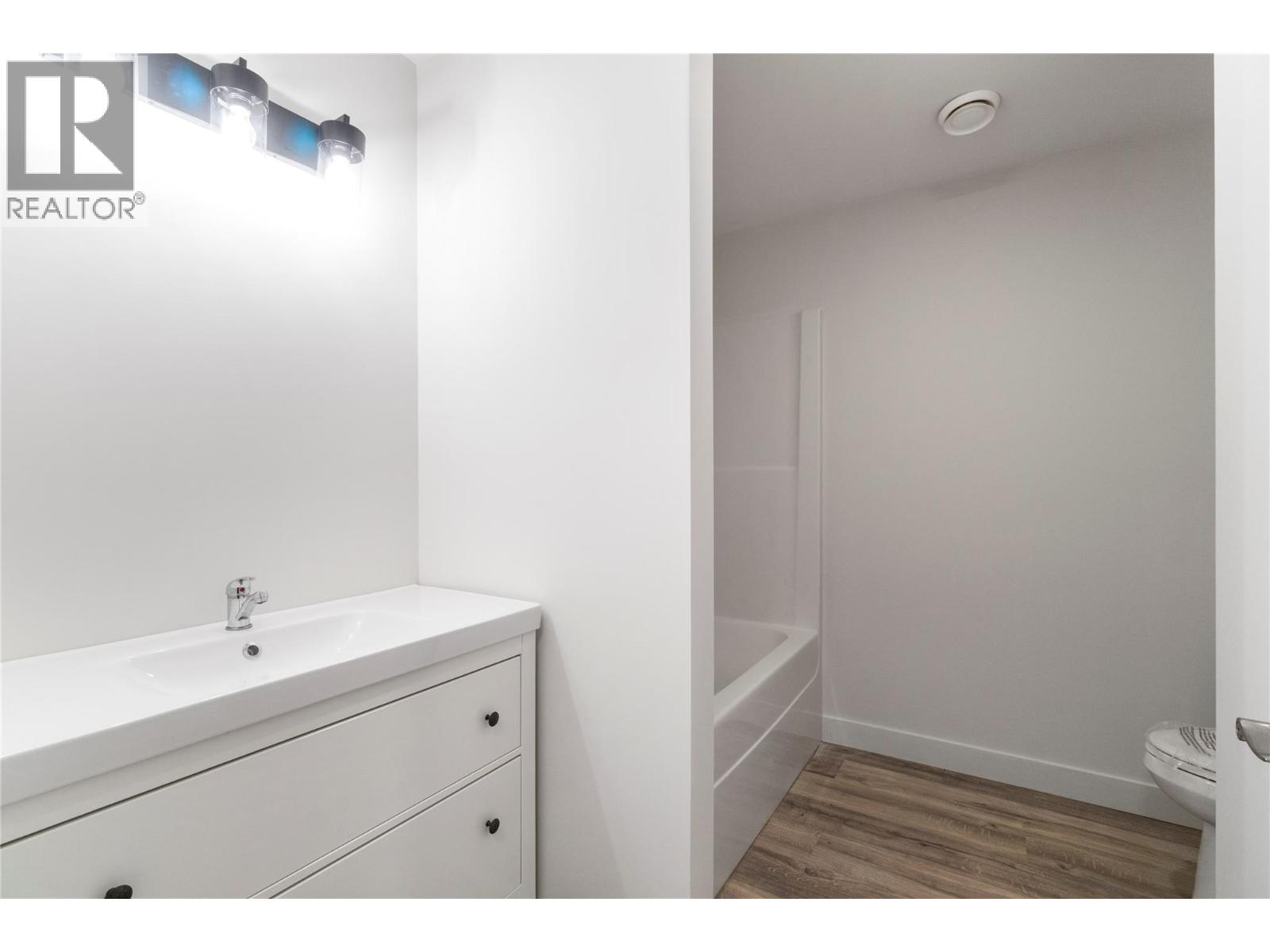 1140 23 Street Se, Salmon Arm, British Columbia  V1E 0C7 - Photo 40 - 10370118