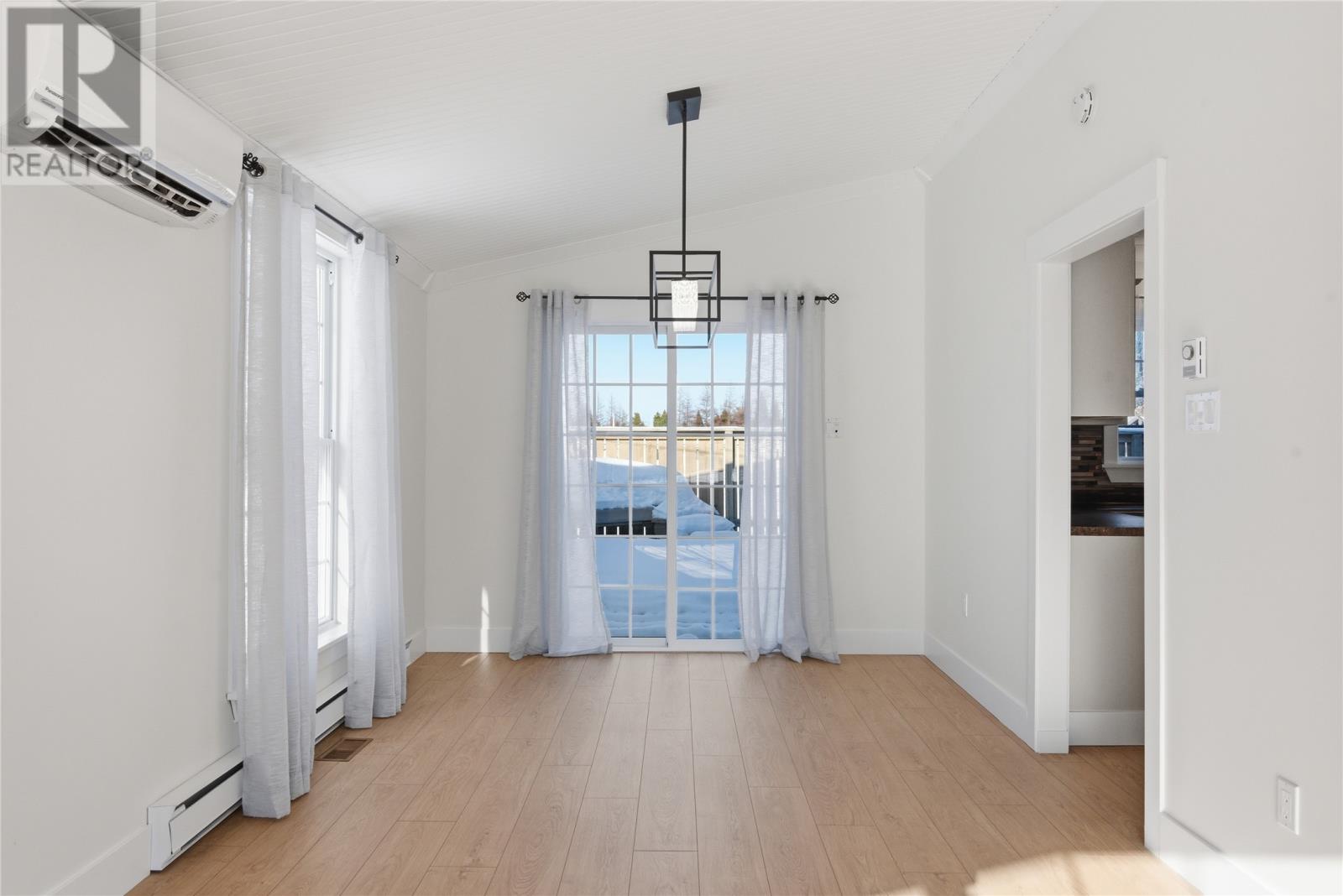 210 Main Street, Eastport, Newfoundland & Labrador  A0G 1Z0 - Photo 12 - 1295088