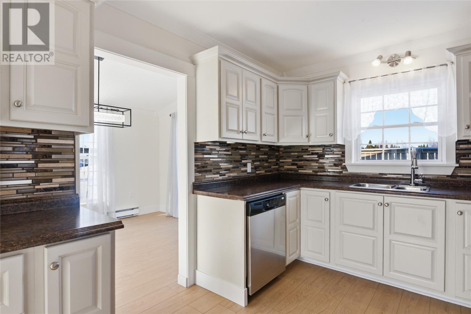 210 Main Street, Eastport, Newfoundland & Labrador  A0G 1Z0 - Photo 15 - 1295088