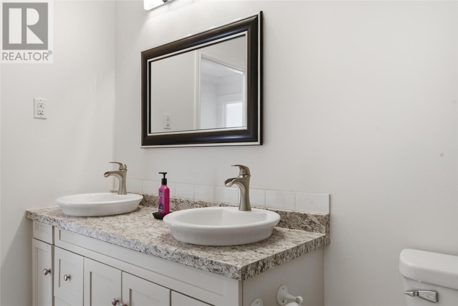 210 Main Street, Eastport, Newfoundland & Labrador  A0G 1Z0 - Photo 19 - 1295088