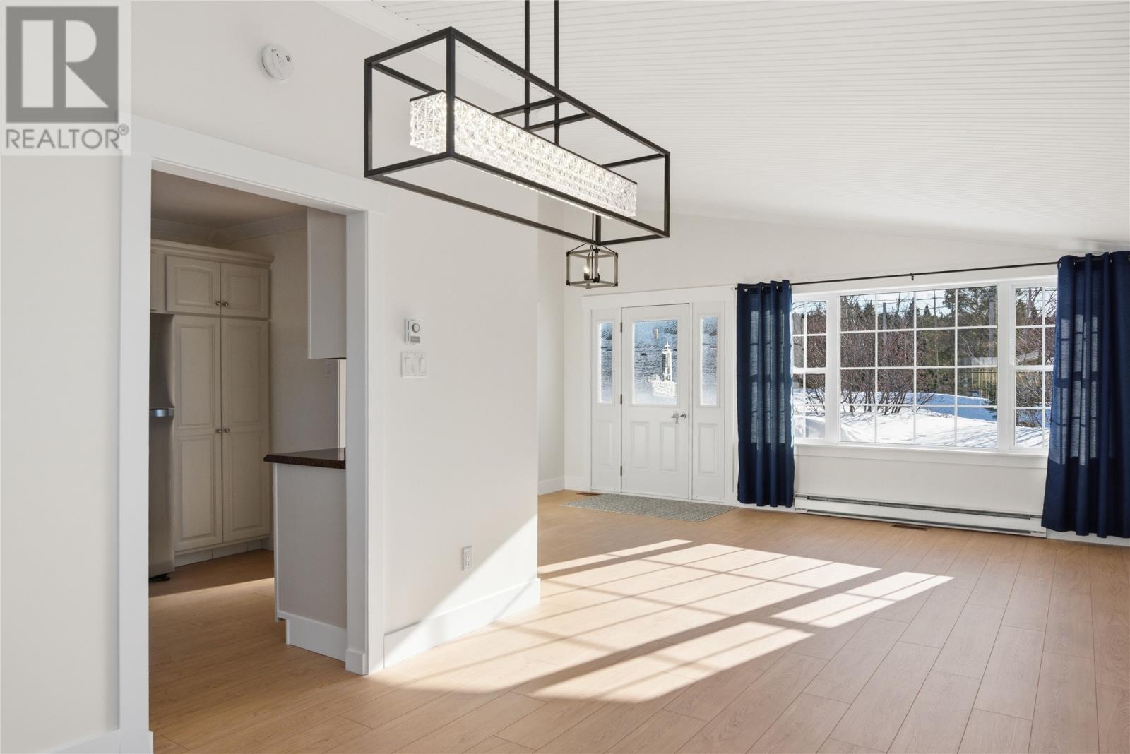 210 Main Street, Eastport, Newfoundland & Labrador  A0G 1Z0 - Photo 8 - 1295088