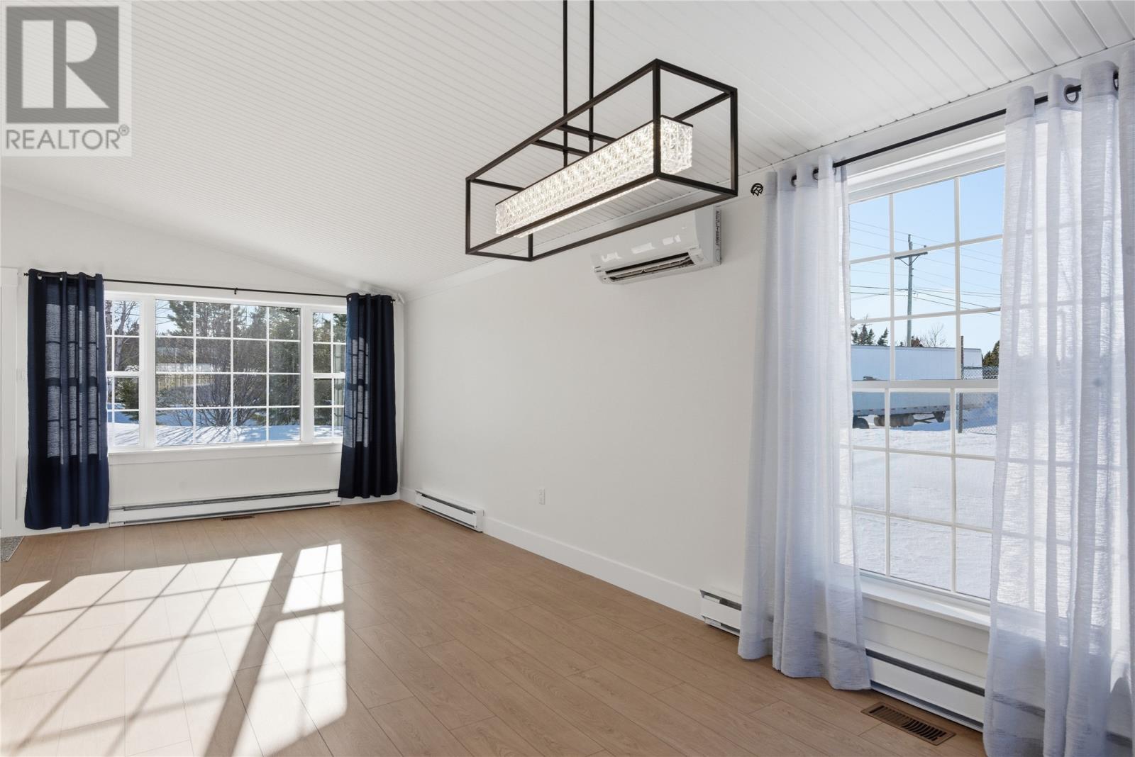 210 Main Street, Eastport, Newfoundland & Labrador  A0G 1Z0 - Photo 9 - 1295088