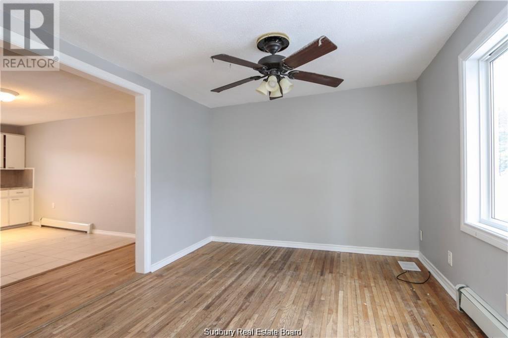 1663 Wendy Street, Val Caron, Ontario  P3L 1N9 - Photo 14 - 2126694