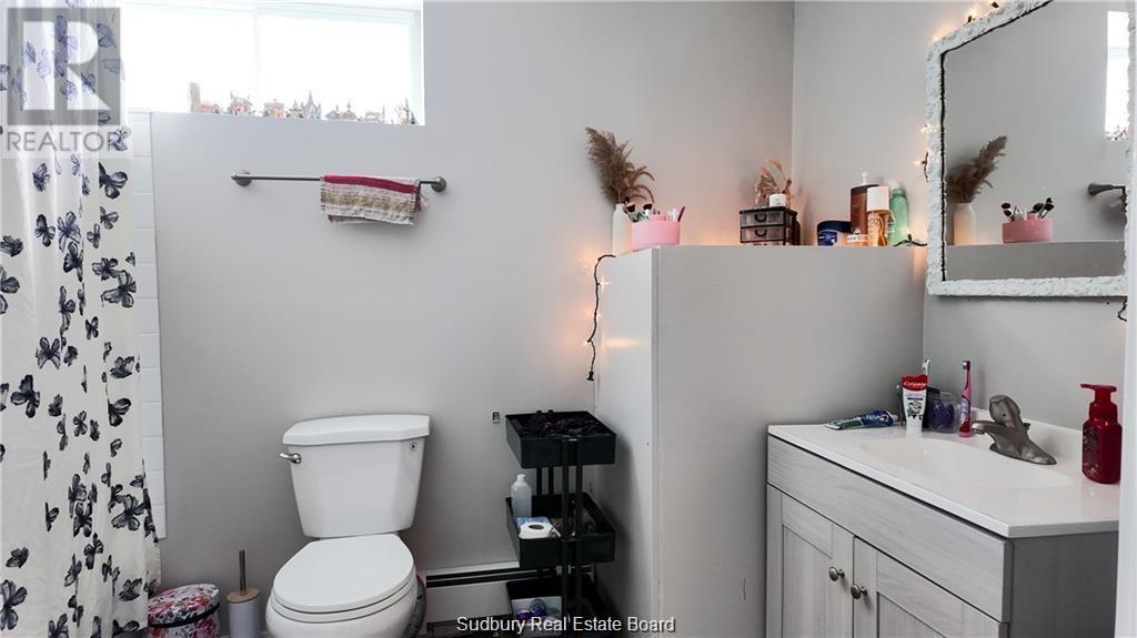 1663 Wendy Street, Val Caron, Ontario  P3L 1N9 - Photo 10 - 2126694